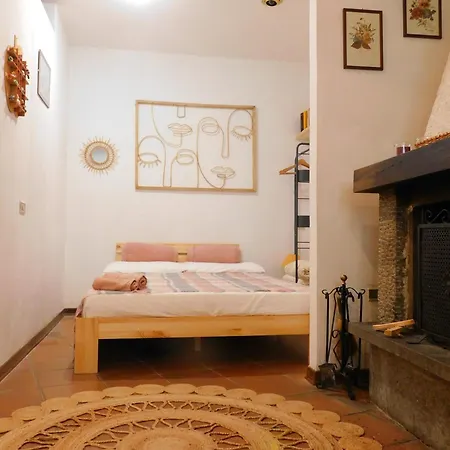 Graziosa Casetta Con Camino In Pietra E Giardino Apartment *